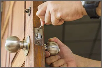 Woodlawn Lake TX Locksmith Store Woodlawn Lake, TX 210-762-3717 Woodlawn Lake TX Locksmith Store Woodlawn Lake, TX 210-762-3717